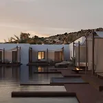Hotel Laguna Coast Resort, Small Luxury Of The World