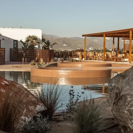 Ξενοδοχείο Laguna Coast Resort, Small Luxury Of The World 5*