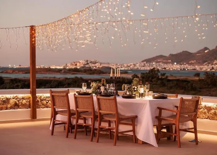 Hotel Laguna Coast Resort, Small Luxury Of The World